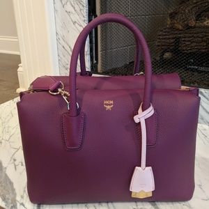 MCM Milla tote (medium)